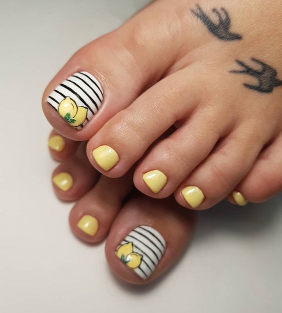 Stripes Nail Art