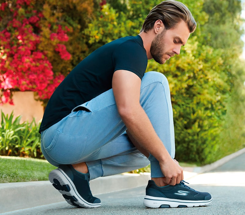 Sketchers best sale mens casual